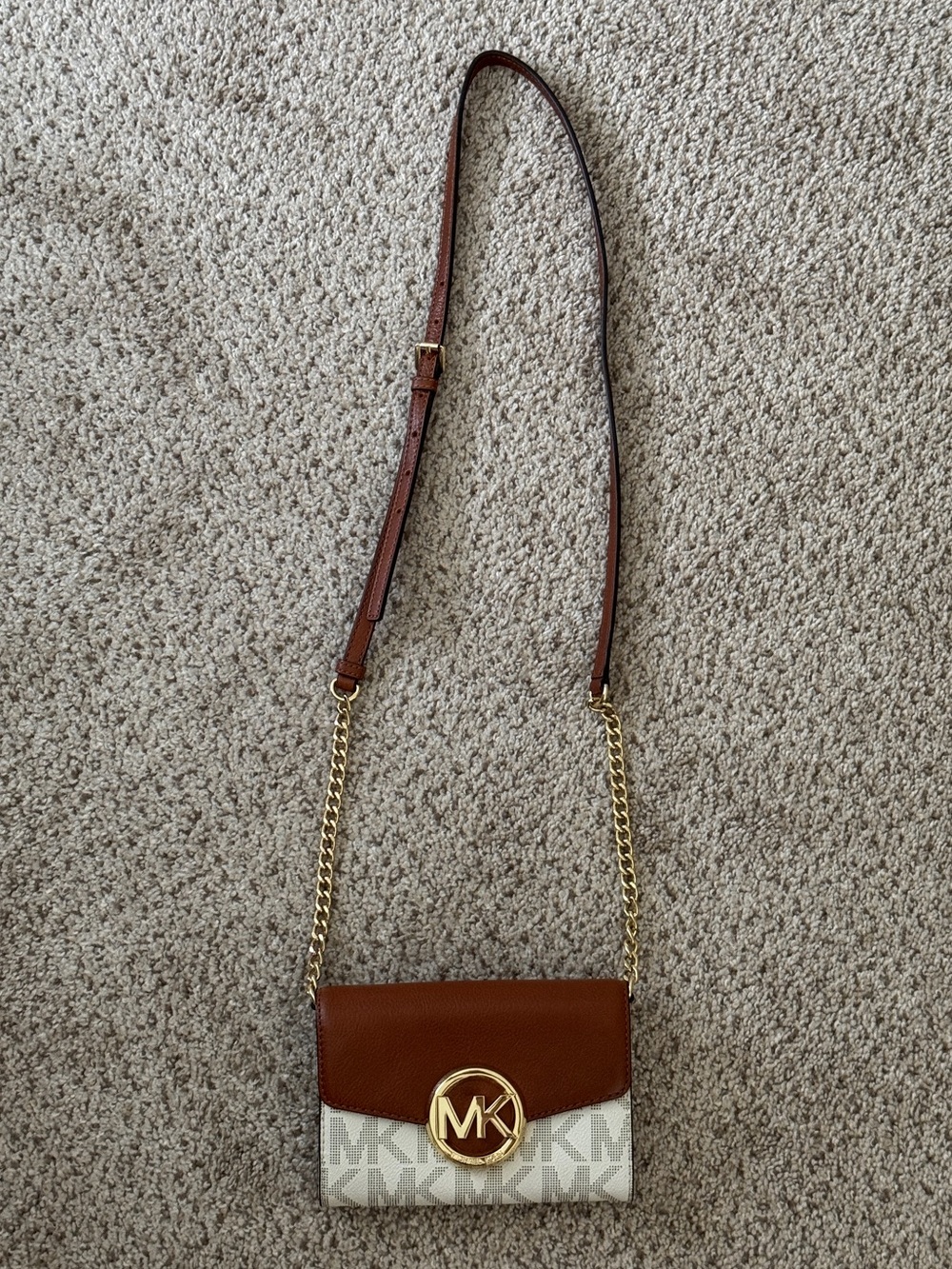 Michael Kors Small Monogram Wallet on Chain Crossbody in Vanilla/Acorn NWOT